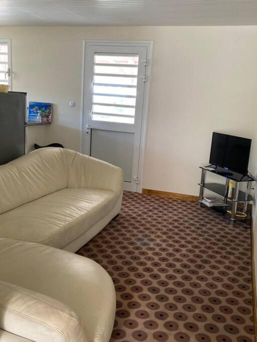 Location Saisonniere Bel Appartement Les Trois-Ilets Bagian luar foto