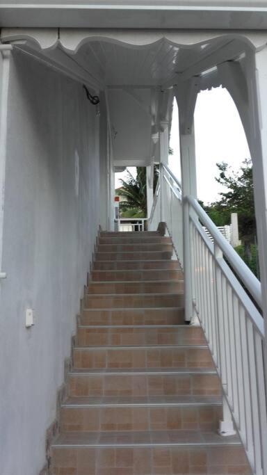 Location Saisonniere Bel Appartement Les Trois-Ilets Bagian luar foto